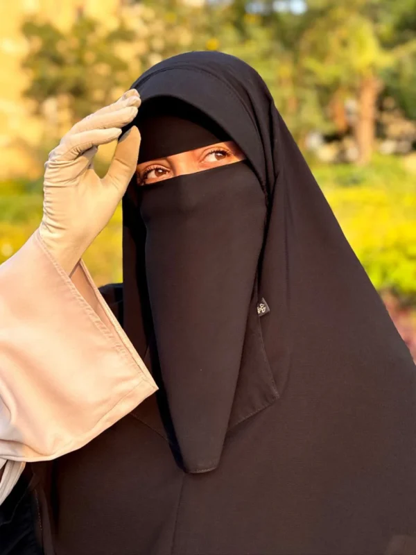 5866068622550616235 خمار سندس