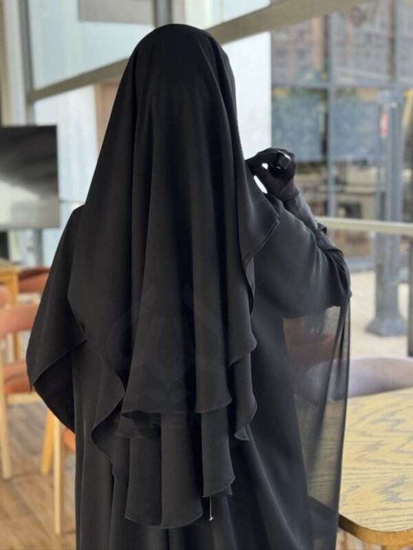 النقاب الملكي (بفتله)