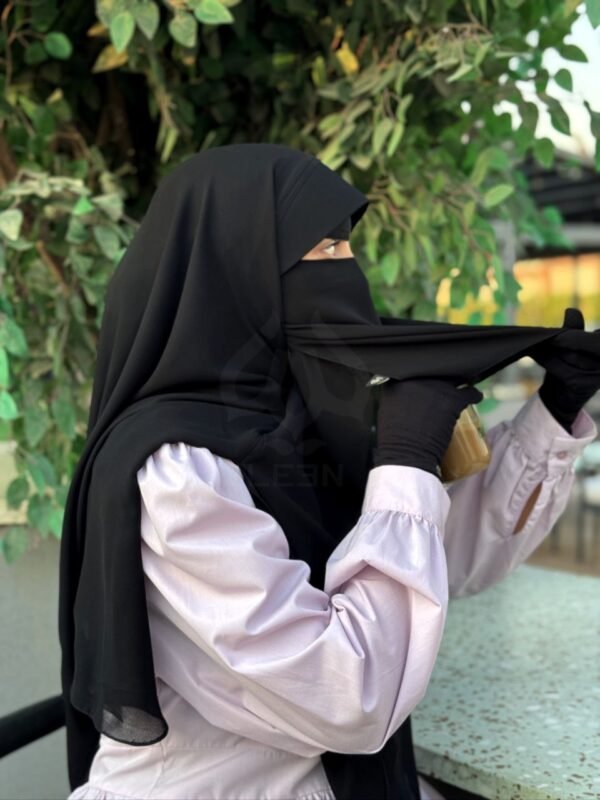 النقاب الماليزي الطبي