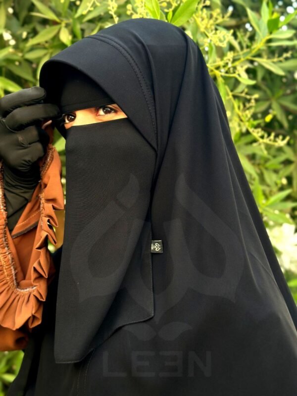 النقاب الماليزي الطبي